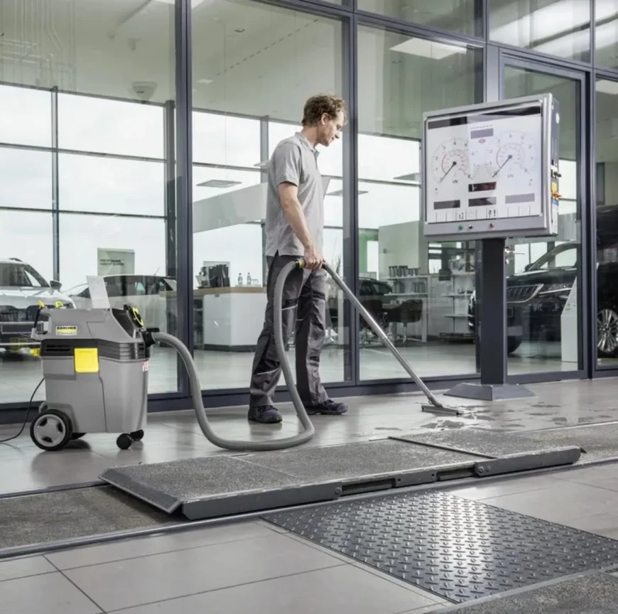 máy hút bụi nước công nghiệp Kaercher
